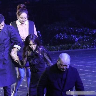 小恩爱实时定位功能与木楼梯价格深度解析