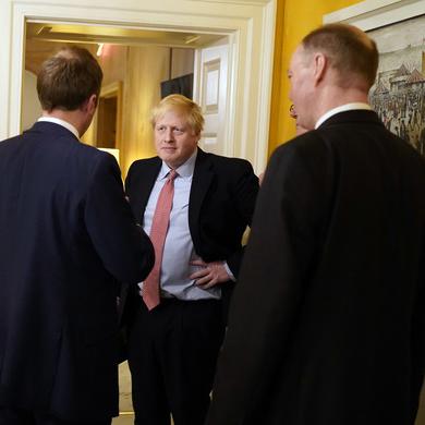 ios怎么下载旧版本app,创新解析执行策略 纪念版_v10.342